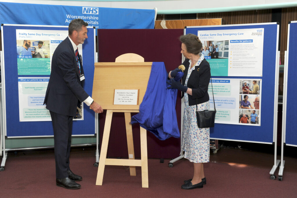 HRH The Princess Royal unveils a plaque officially opening Worcestershire Royal Hospital Emergency Department.